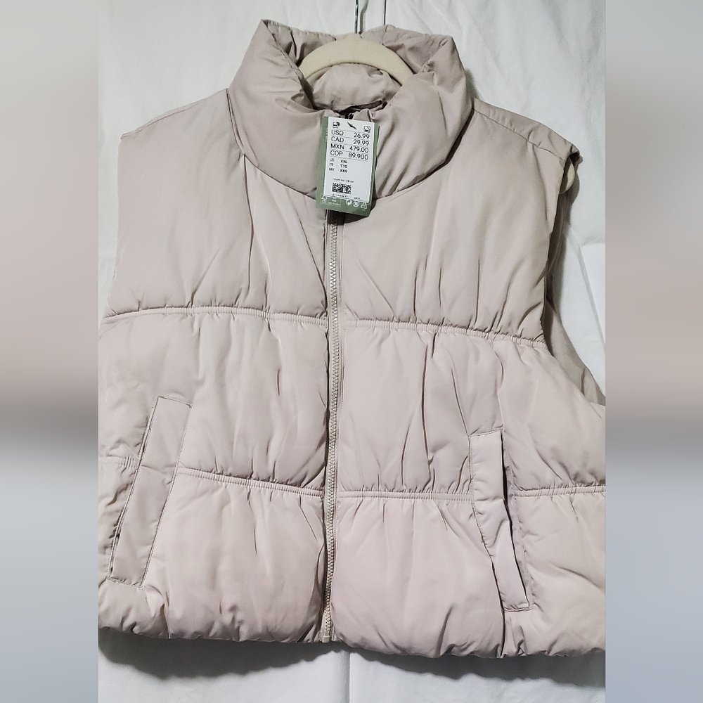 H&M Women's Puffer Vest - Light Beige